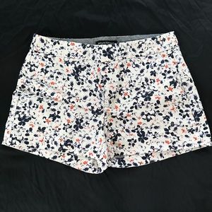 BANANA REPUBLIC “Hampton Fit” Short Size 4